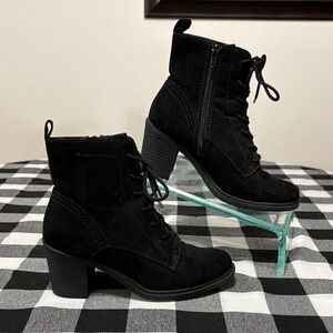 True Craft Leana Faux Suede Heeled Ankle Boots Lace Up Side Zipper Closure Sz 7M